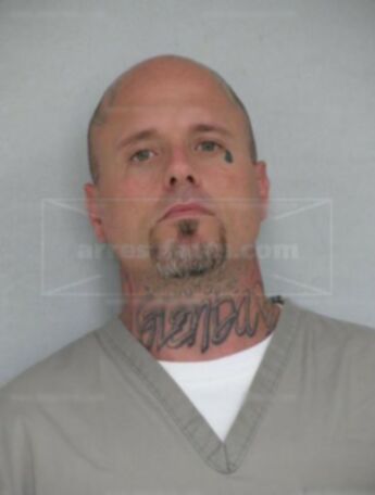 Derek D Tressler