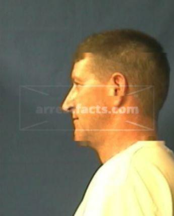 Curtis R Briscoe