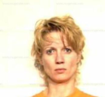 Lisa M Myers