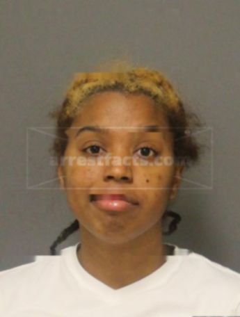 Deriyan Lasharnique Woodson