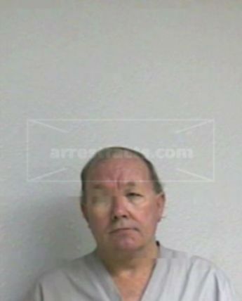 Roy L Mckeen