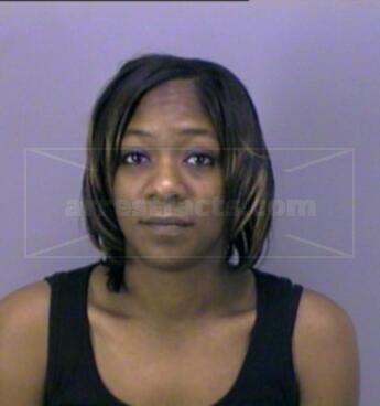 Lesaundra Christi Everhart