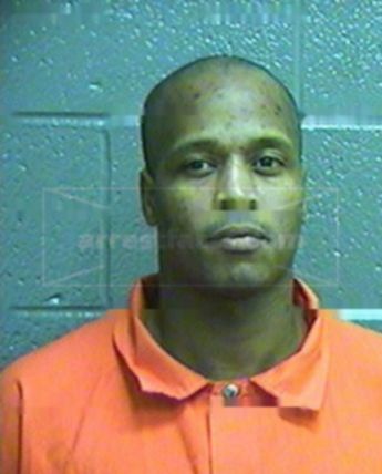 Derrick L Williams