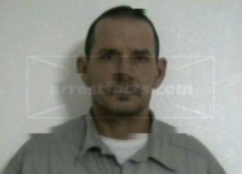 Bobby D Starnes