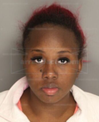 Alexis Olayshia Wright