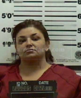 Jennifer D Arellano
