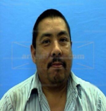 Gilbert Flores