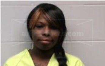 Makayla T Anderson