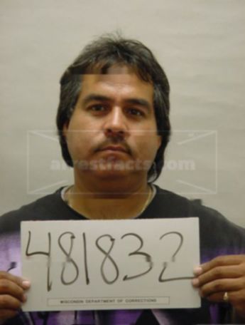 Roberto M Palacios