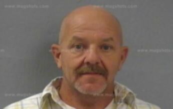 Jerry R Dennis