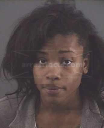 Aleigha L Woods