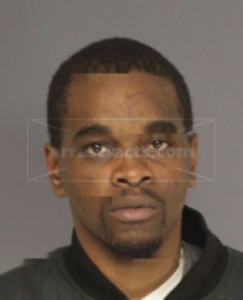 Derrick L Pitt