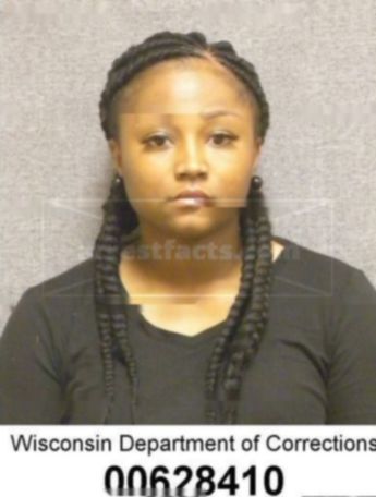 Shaniqua L Scott
