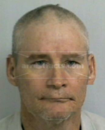 Robert L Lowther
