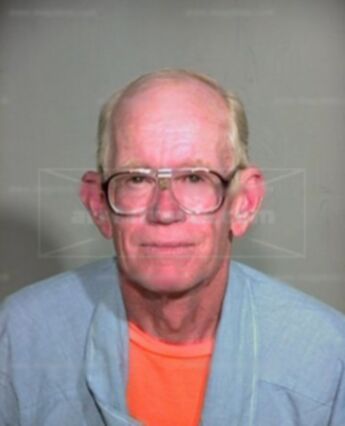 Earl M Everett
