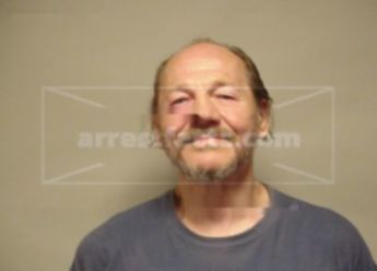 Daniel D Benham