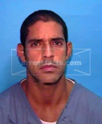 Luis V Perez
