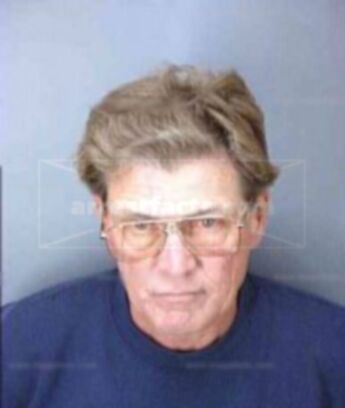 Robert Clarence Mcqueen