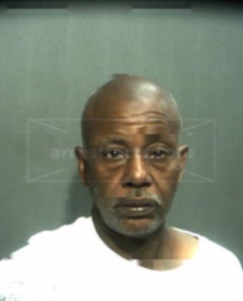 Miguel Earl Roberts