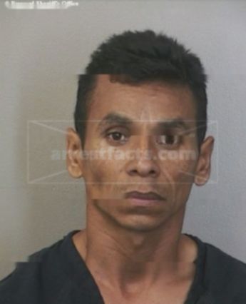 Edwin R Hernandez