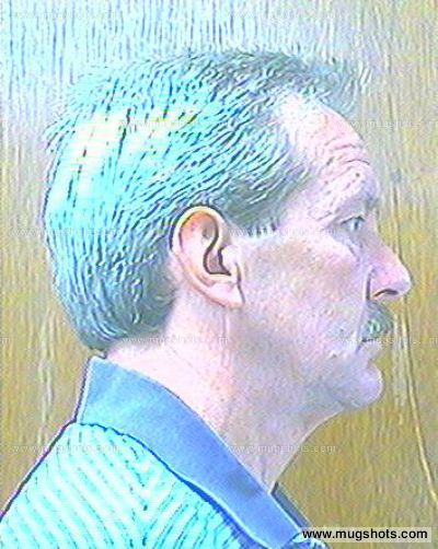 Earl R Holt