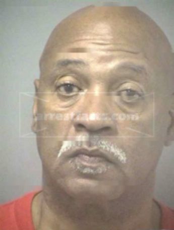 Robert Earl Sanders