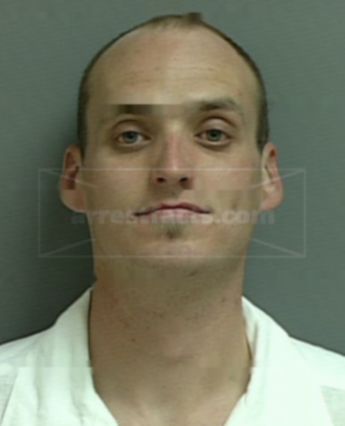 Justin R Hyde
