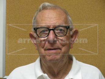 Lloyd W Bixler