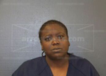 Nakkia Vontrese White