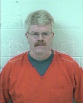 Daniel T Hobbs
