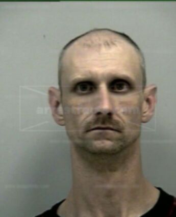 Kenneth Earl Howell