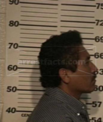 Roberto Brewster Brewster Flores