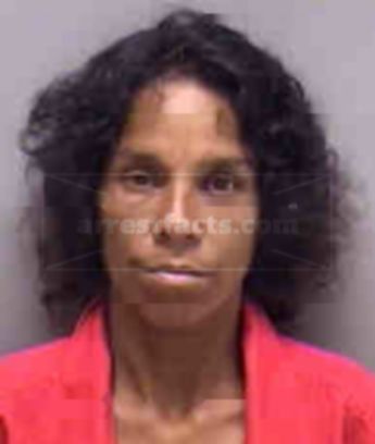 Lorraine Lynne Solis