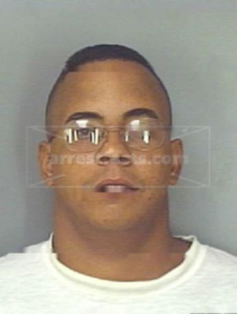Leonardo L Gonzalez