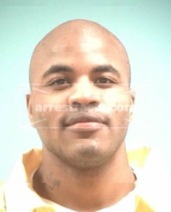 Dezmond Warren