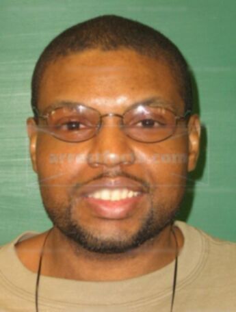 Antonio D Henley
