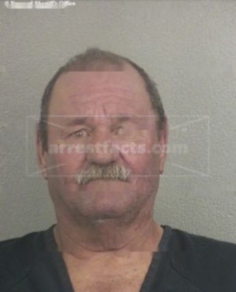 Van Everitt Yelvington