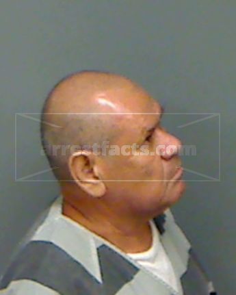 Jorge L Smith