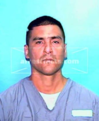 Luis G Soto