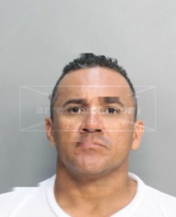 Henry Gustavo Parra Oporta