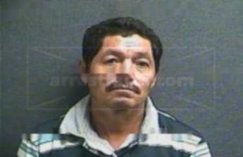 Defin Tobias Benitez Aguilar
