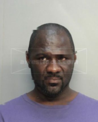 Erick Lavelle Smith