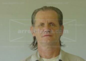 Chester L Davis