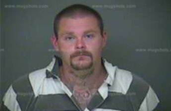 Mark D Gragg