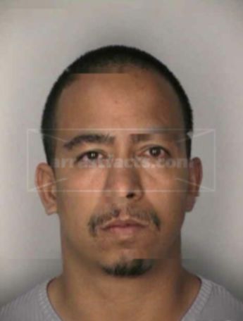 Hector L Rodriguez