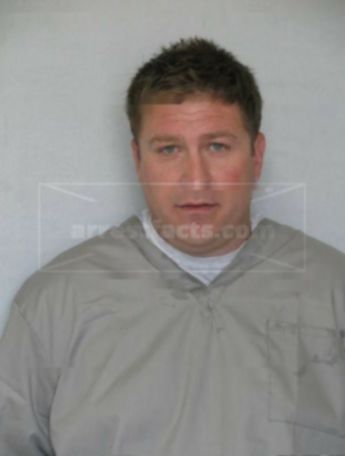 Cody L Harris