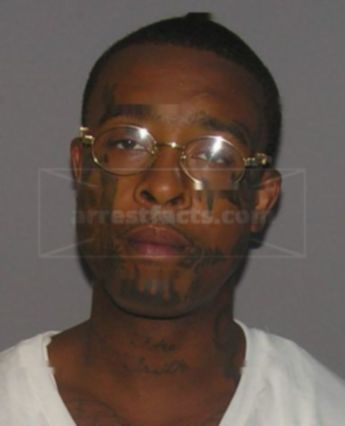 Derrick L Wells