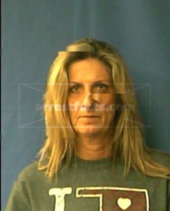 Michelle D Horne