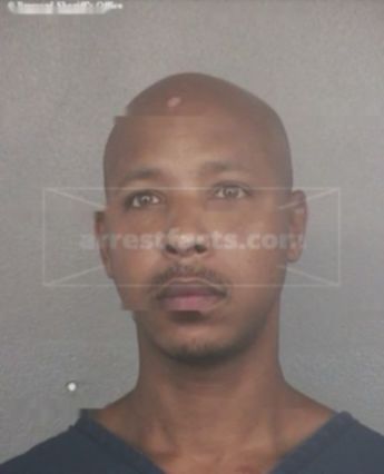Robert Darryl Mackey