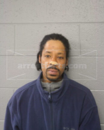Demond J Robinson